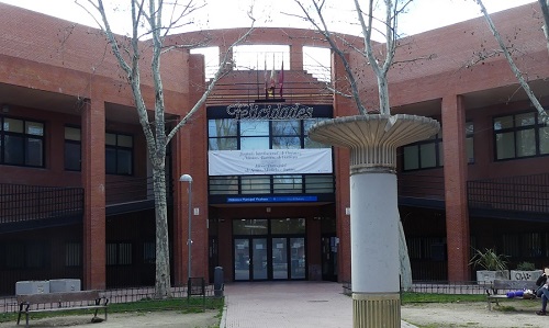 Centro cultural el Madroño
